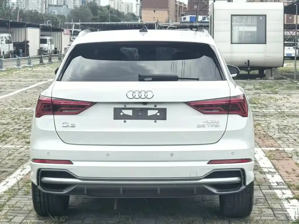 Audi Q3 — фото 5