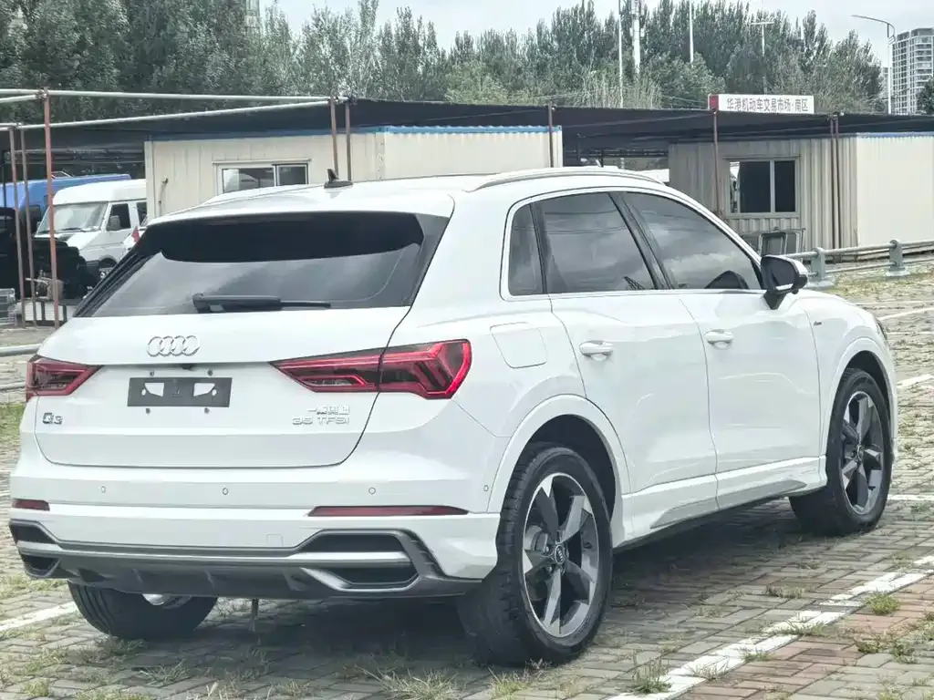 Audi Q3 — фото 3
