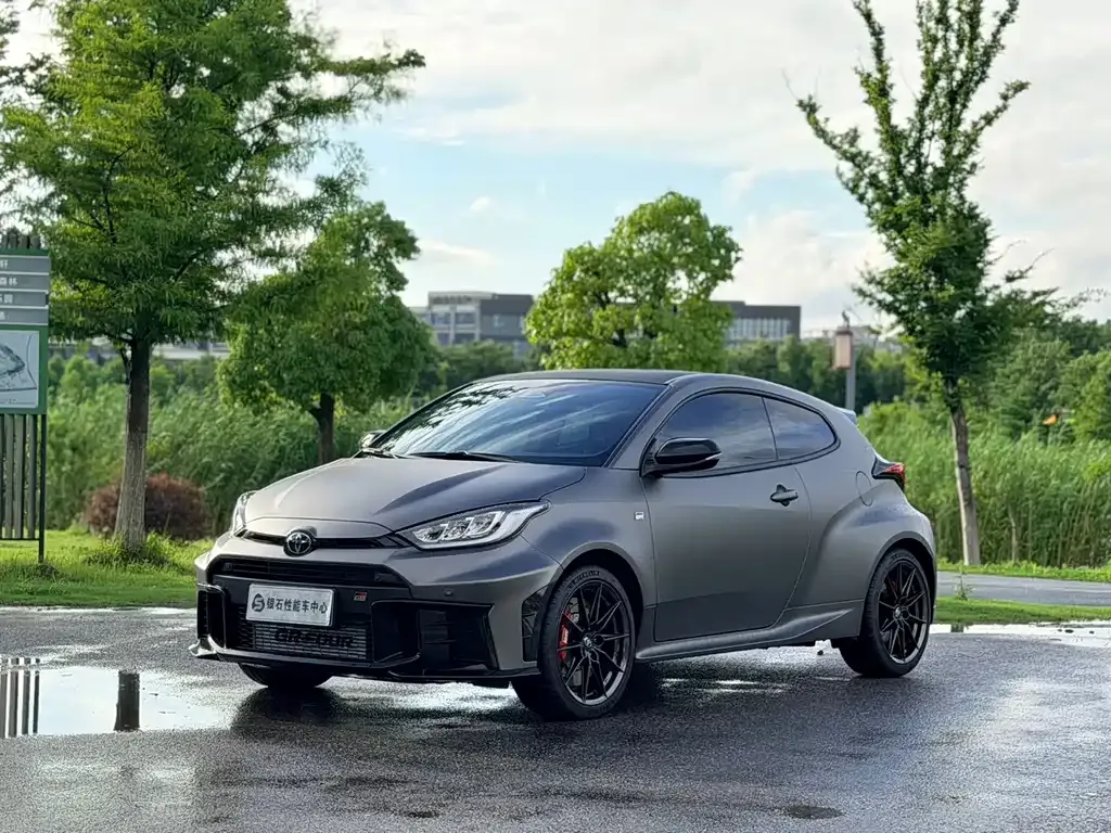 Toyota GR YARIS — фото 1