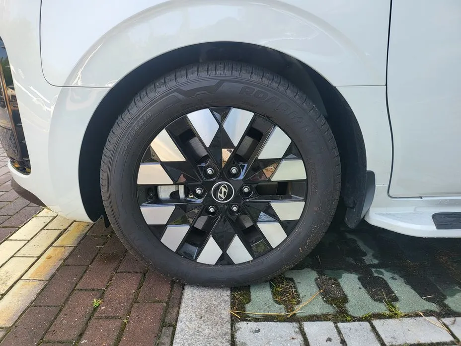 Hyundai Staria — фото 4