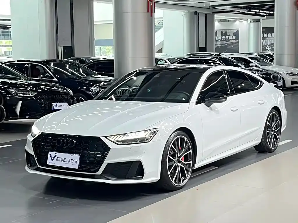 Audi A7 — фото 1