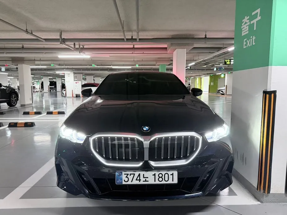 BMW 5-Series — фото 1