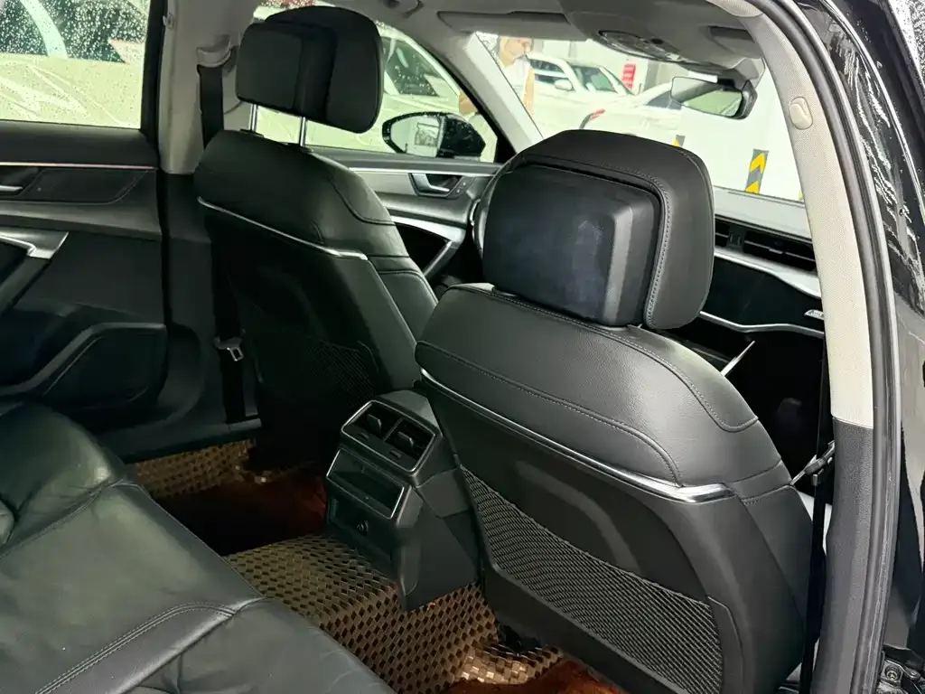 Audi A6L 2021 из CN, фото 3