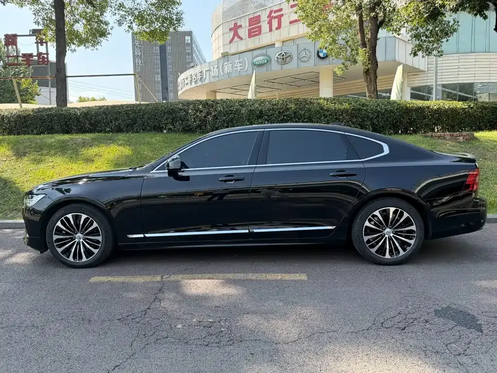 Volvo S90 — фото 9