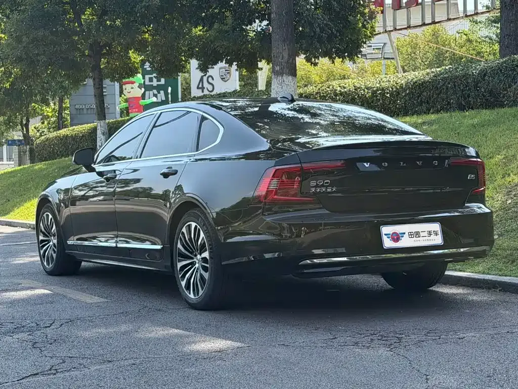 Volvo S90 — фото 6
