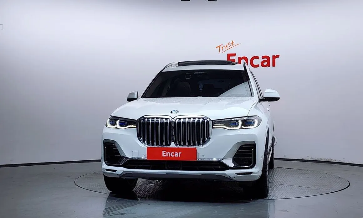 BMW X7 — фото 2