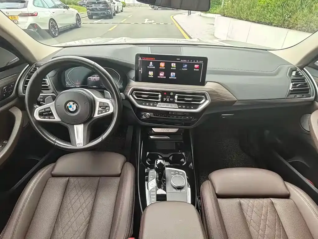 BMW X3 — фото 10