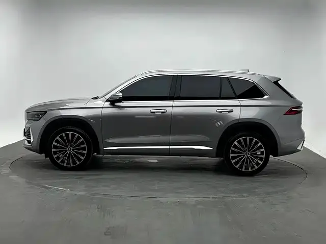 Geely Xingyue L — фото 10