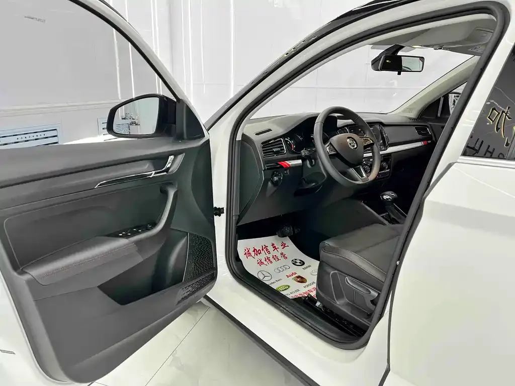 Skoda Kamiq — фото 8