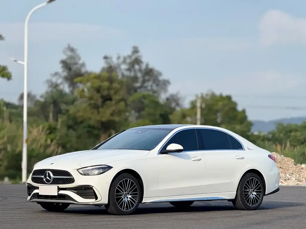 Mercedes-Benz C-Class — фото 1