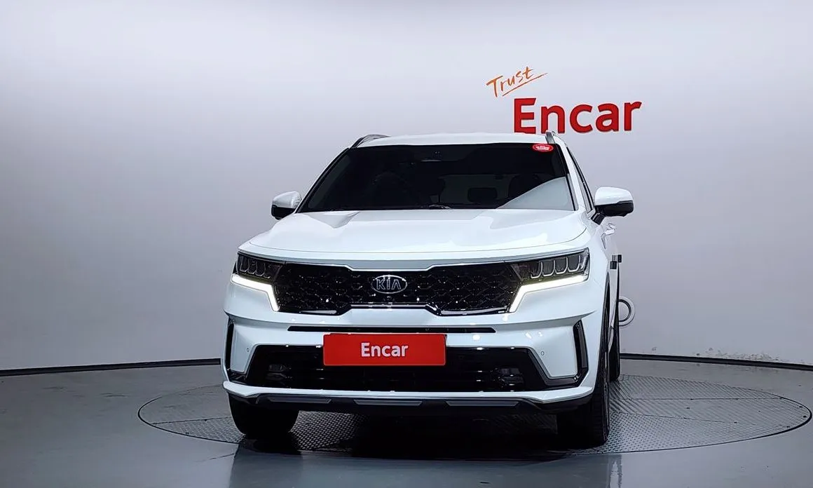 Kia Sorento — фото 7
