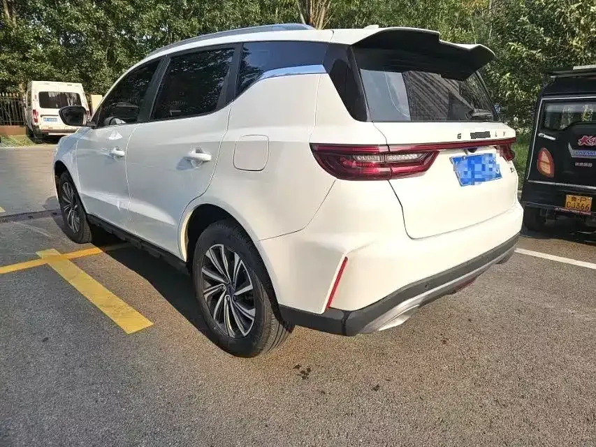 Geely Vision X6 — фото 7