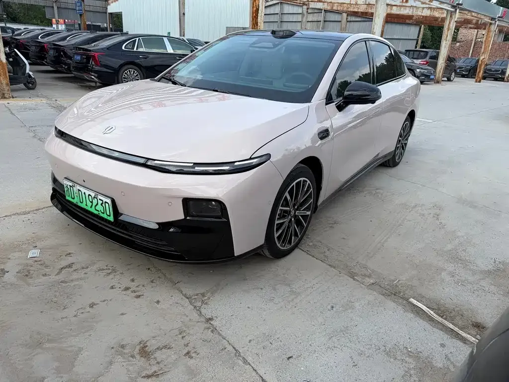 Leapmotor B01