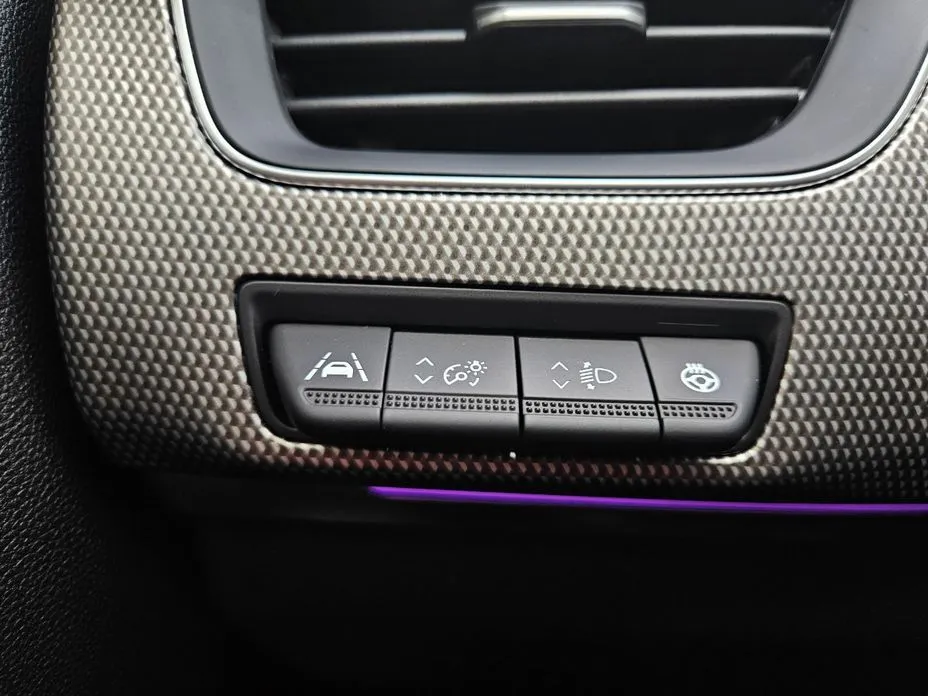 Renault Korea (Samsung) XM3 — фото 4