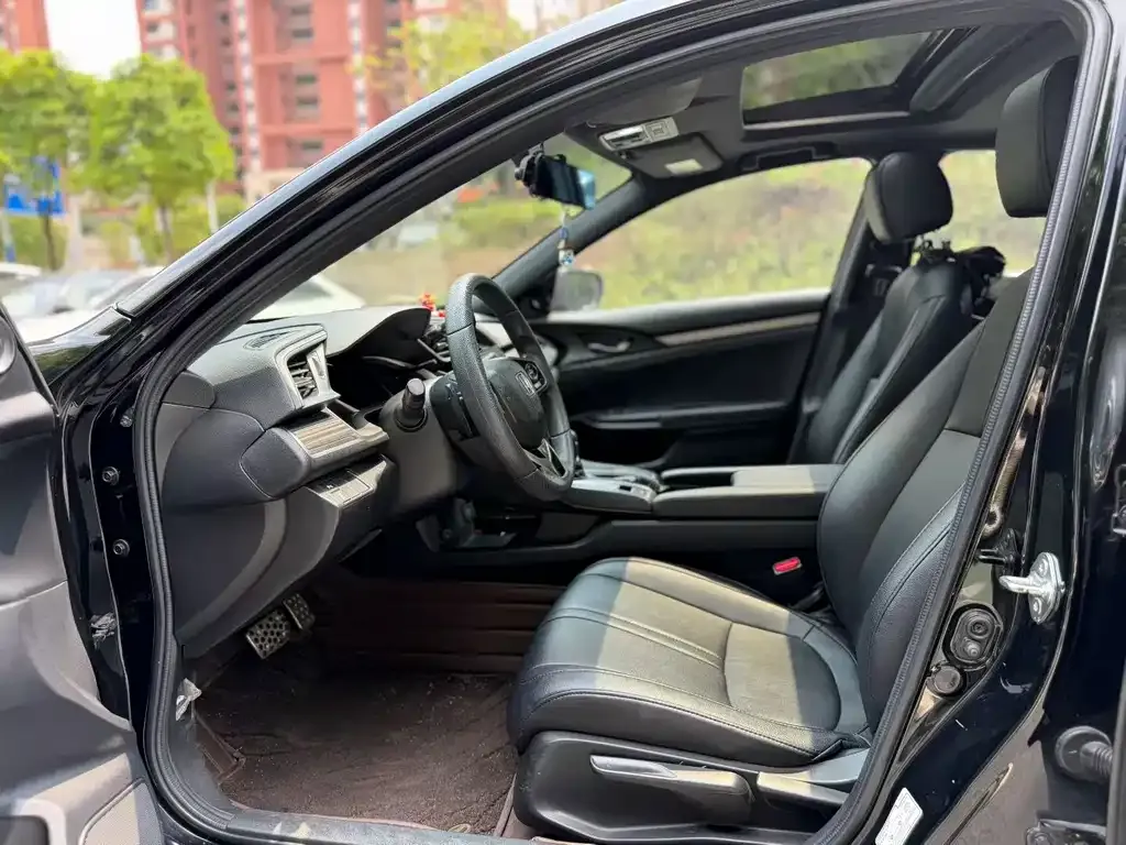 Honda Civic — фото 2