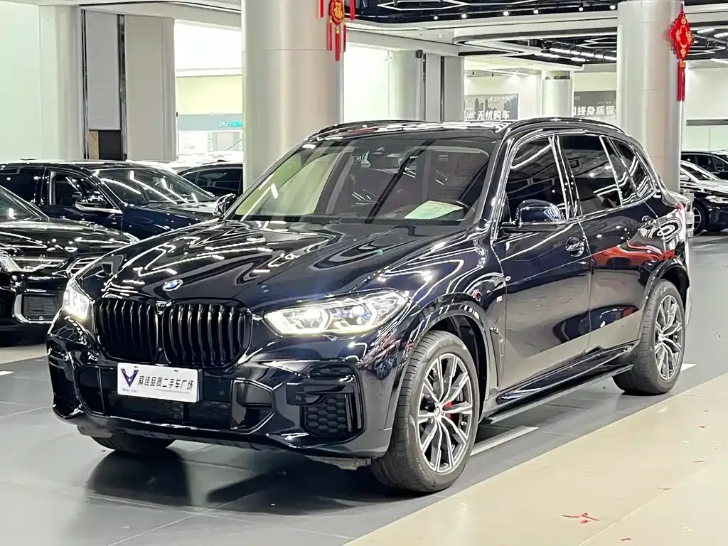 BMW X5 — фото 1
