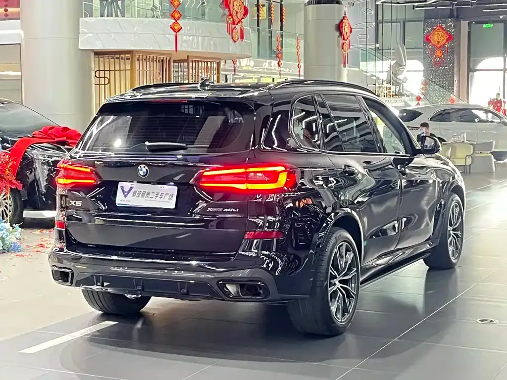 BMW X5 — фото 6