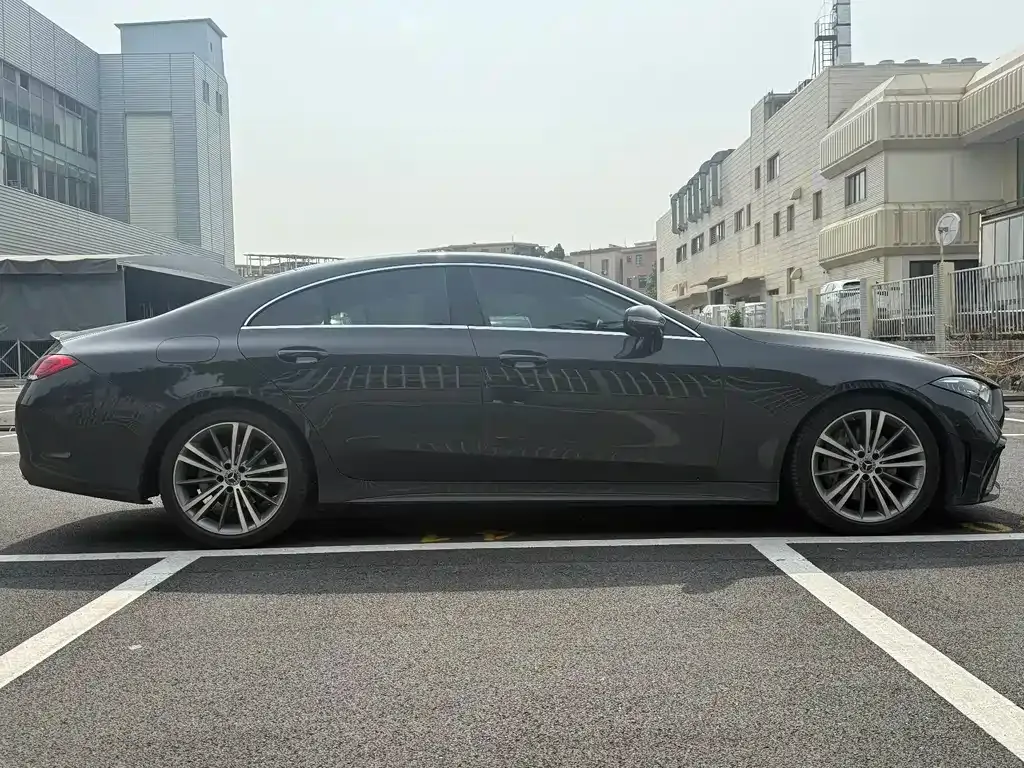 Mercedes-Benz CLS — фото 6