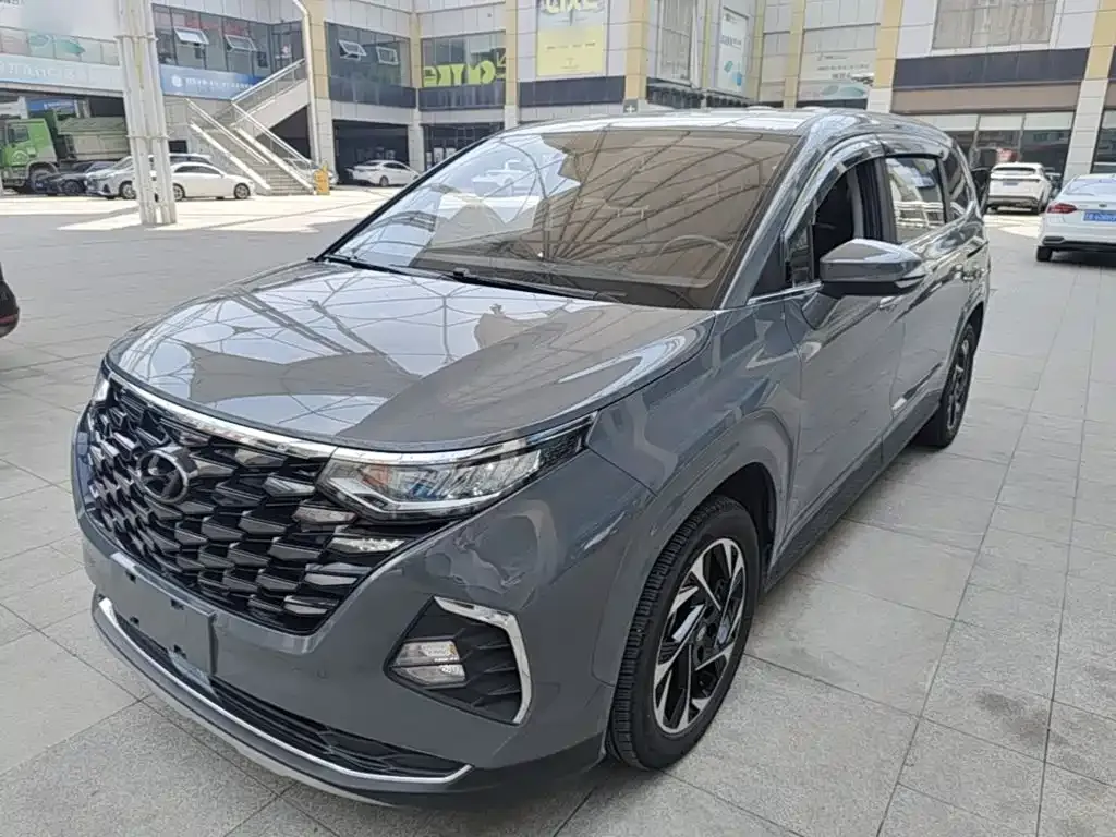 Hyundai Custo — фото 1