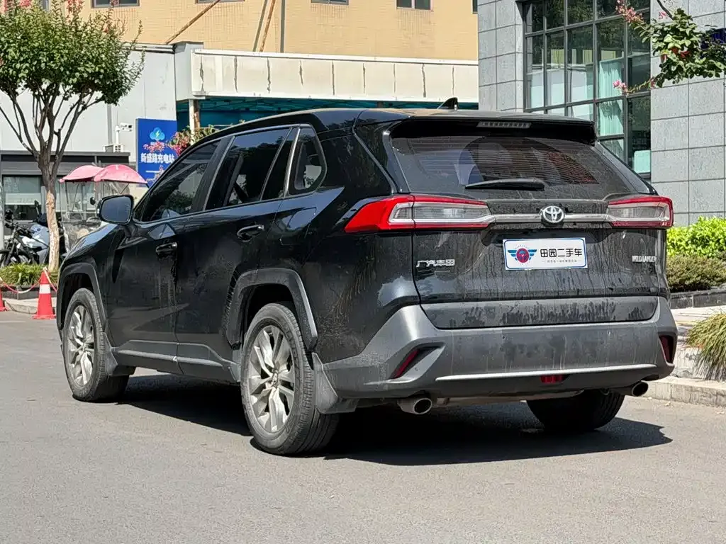 Toyota Wildlander — фото 10