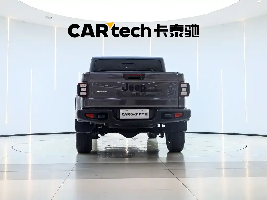 Jeep Gladiator 2023 из CN, фото 7