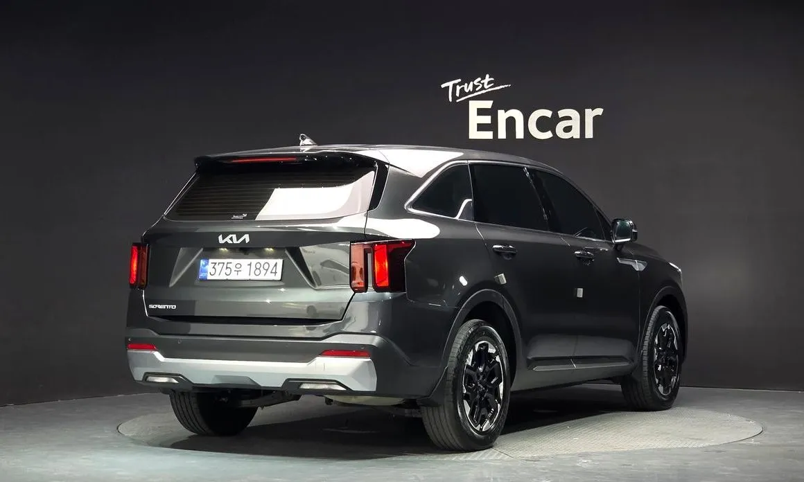 Kia Sorento — фото 9