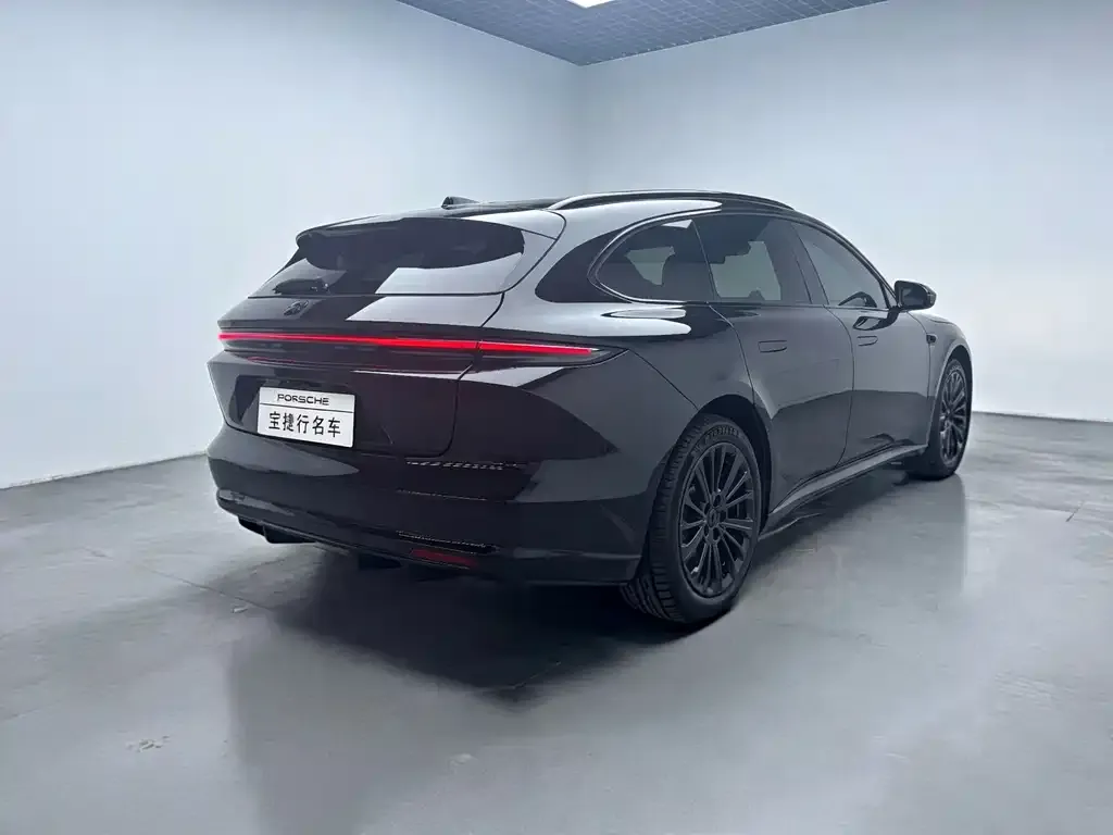 NIO ET5T — фото 10