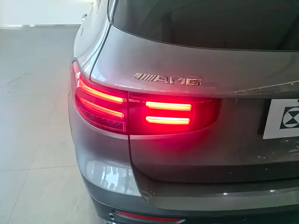 Mercedes-Benz GLB AMG — фото 6