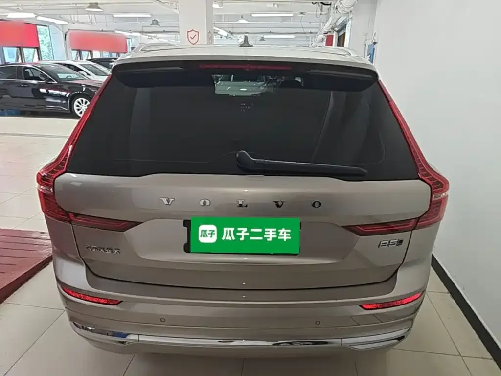 Volvo XC60 2024 из CN, фото 3