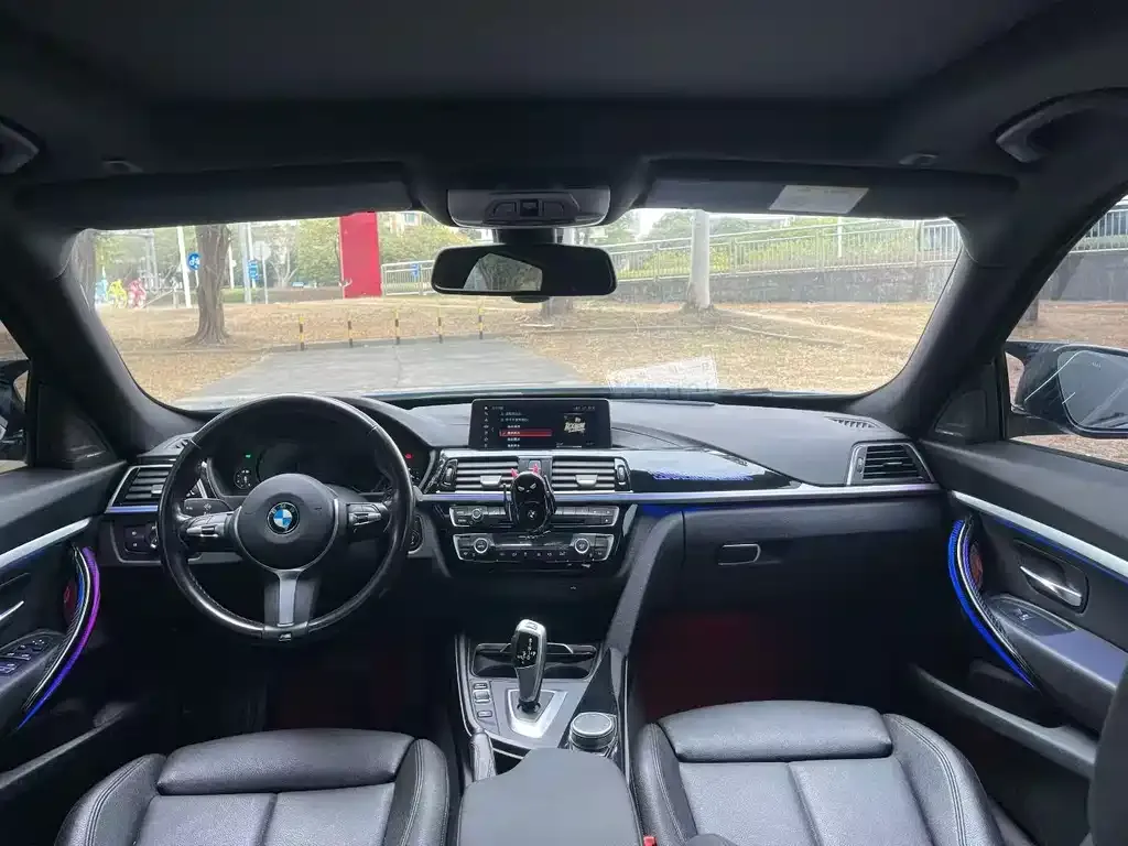 BMW 3 Series GT — фото 8