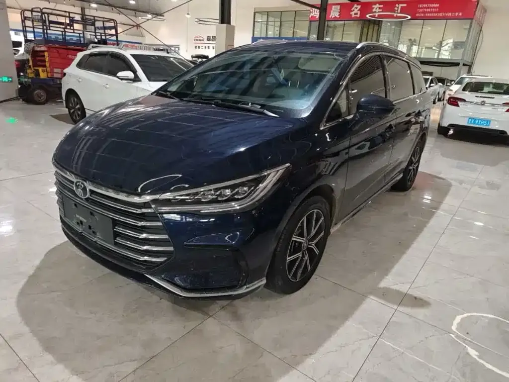 BYD MAX New Energy