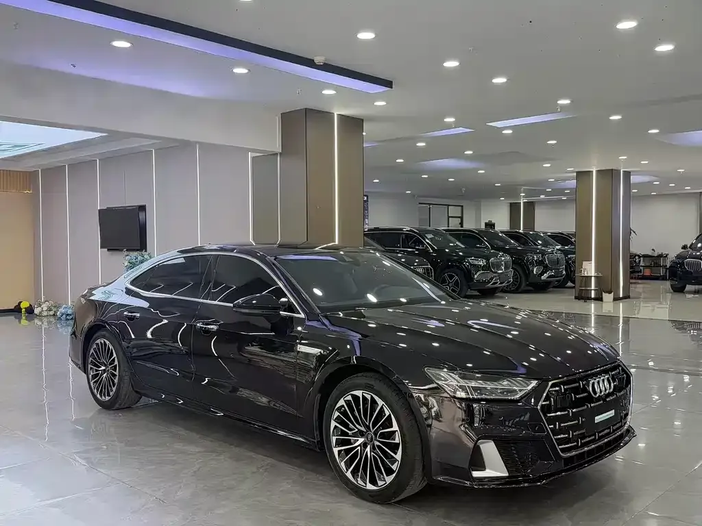 Audi A7L — фото 7