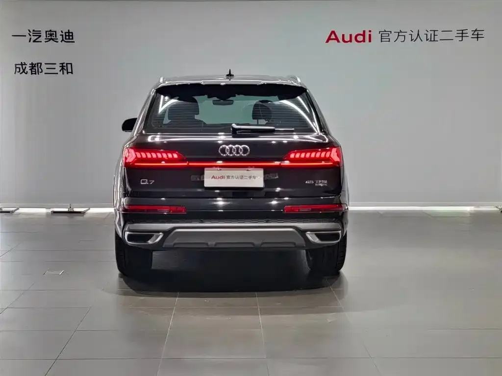 Audi Q7 2024 из CN, фото 7