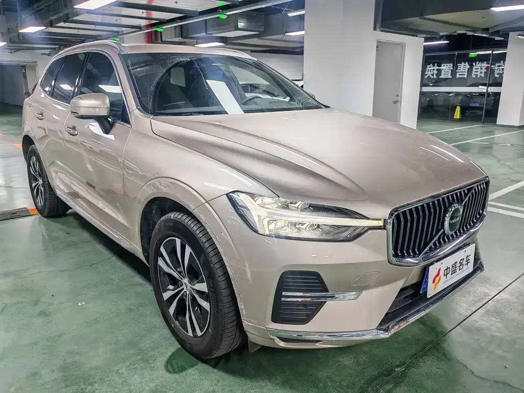 Volvo XC60 — фото 7