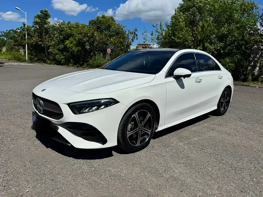 Mercedes-Benz A-Class — фото 1