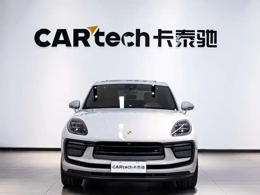 Porsche Macan — фото 1