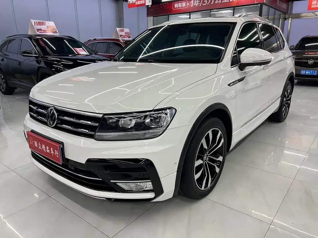 Volkswagen Tiguan L — фото 3