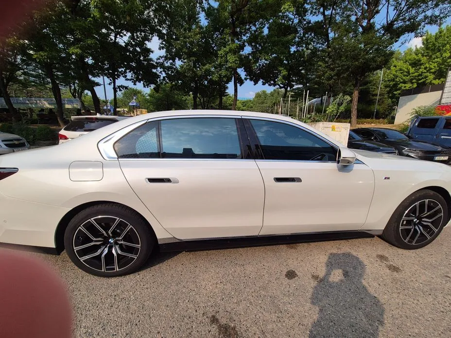 BMW 7-Series 2024 из KR, фото 4