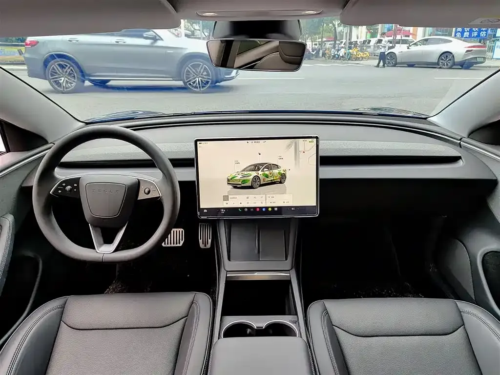 Tesla Model 3 — фото 3