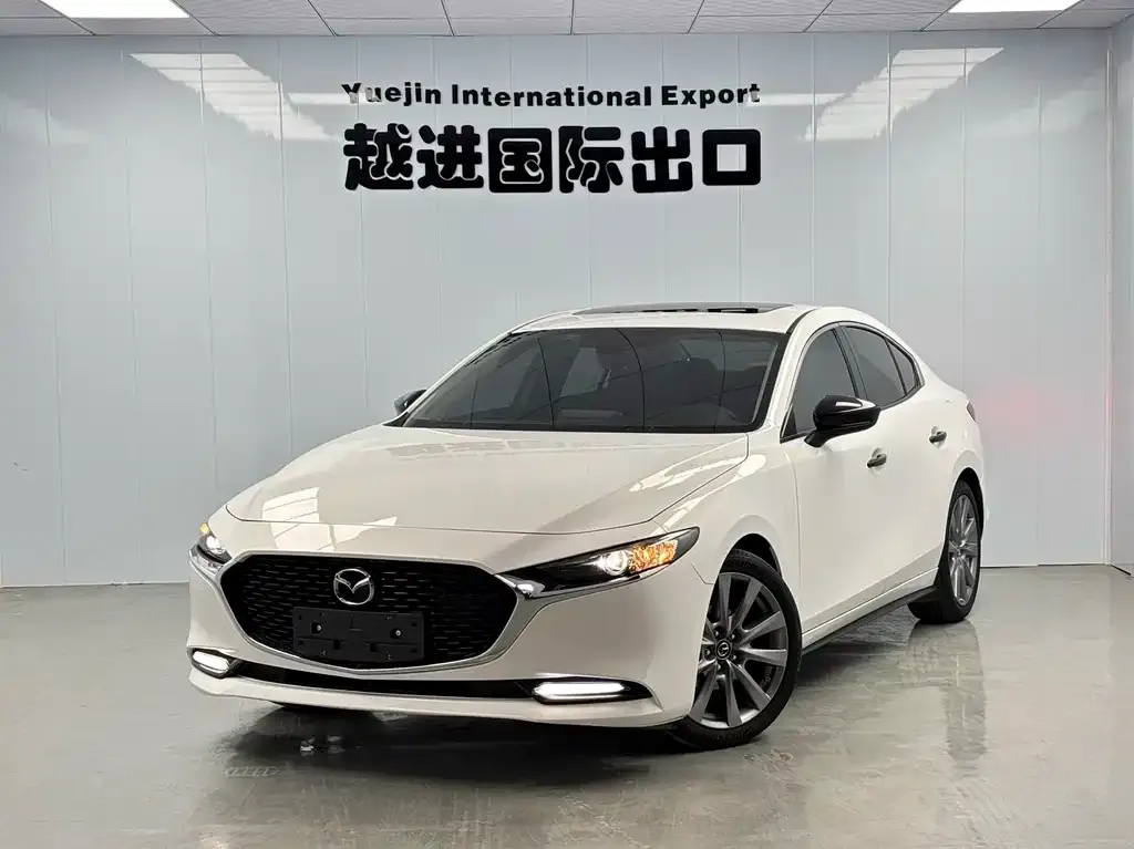 Mazda 3 Axela — фото 1