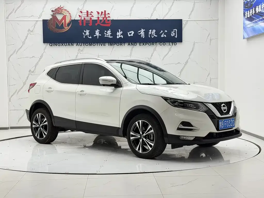 Nissan Qashqai — фото 10
