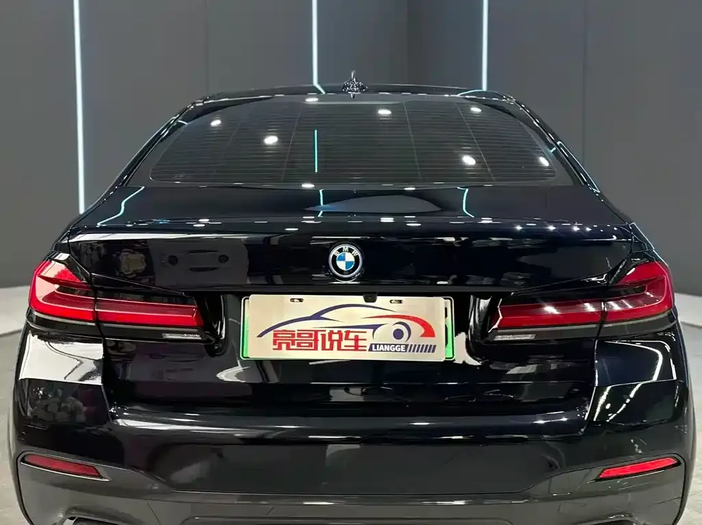 BMW 5 Series New Energy — фото 3