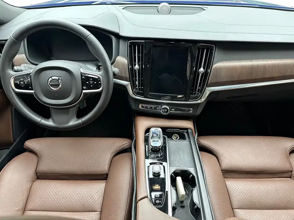 Volvo S90 — фото 6