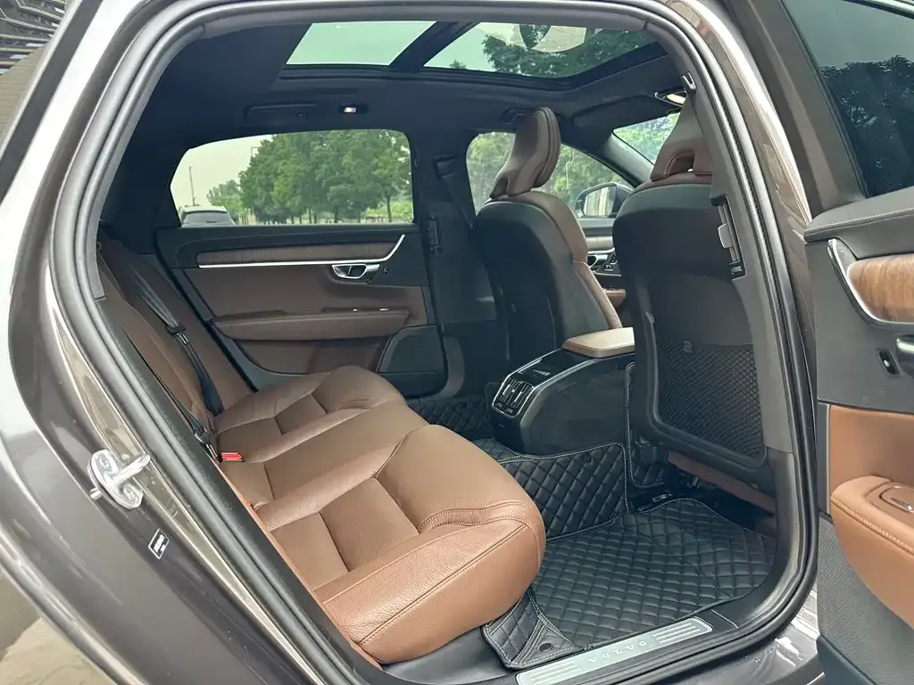 Volvo S90 — фото 2