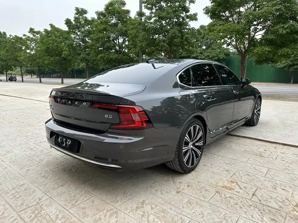 Volvo S90 — фото 5