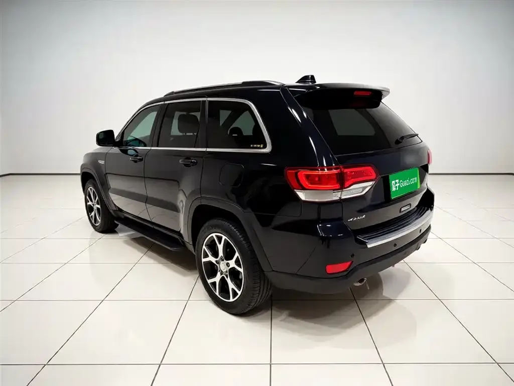Jeep Grand Cherokee (Import) 2021 из CN, фото 10