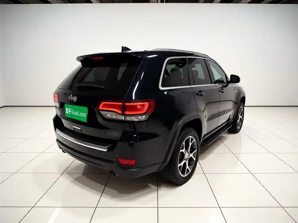 Jeep Grand Cherokee (Import) 2021 из CN, фото 4