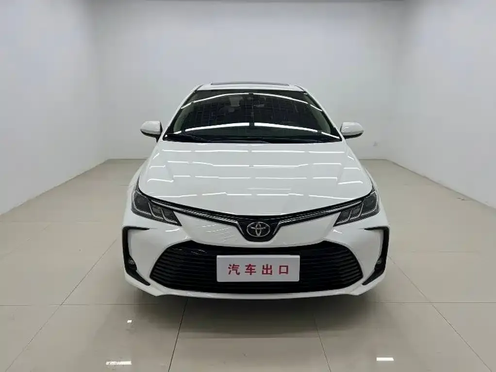 Toyota Corolla — фото 3