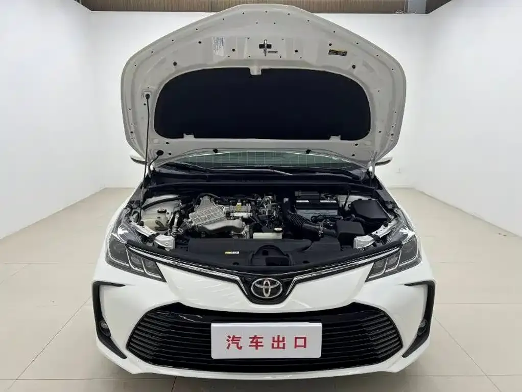 Toyota Corolla — фото 8