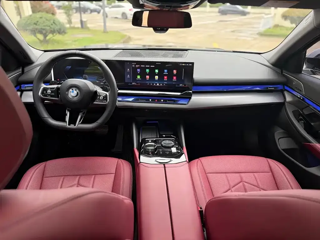 BMW 5 Series 2024 из CN, фото 4